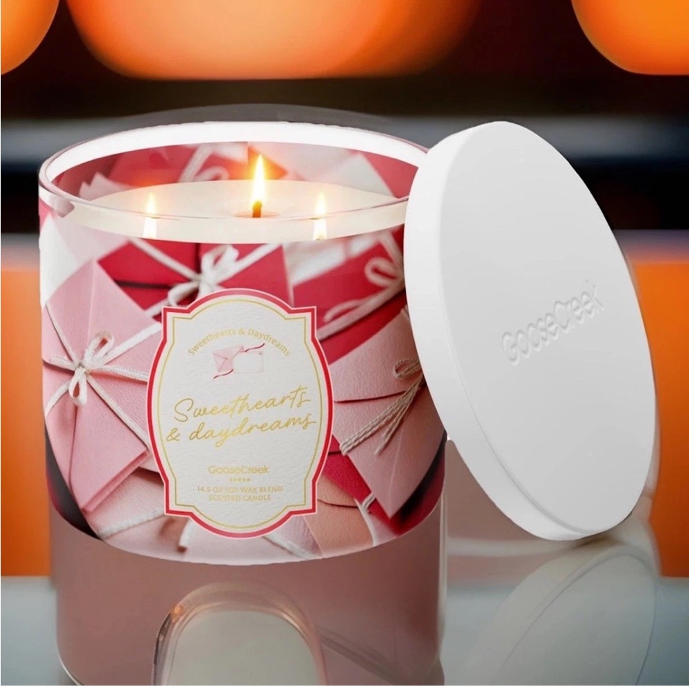 Goose Creek 3-Wick Candle- Sweethearts & Daydreams (14.5 oz)